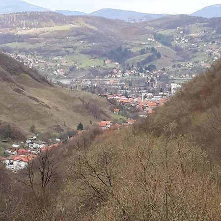 House On Tree Vikendica Visoko